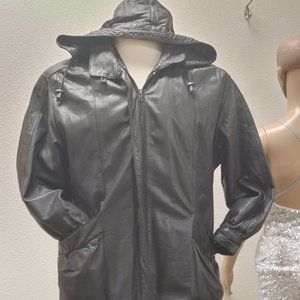 JAQUELINE FERRAR BLACK LEATHER JACKET SIZE M WITH REMOVABLE HOOD